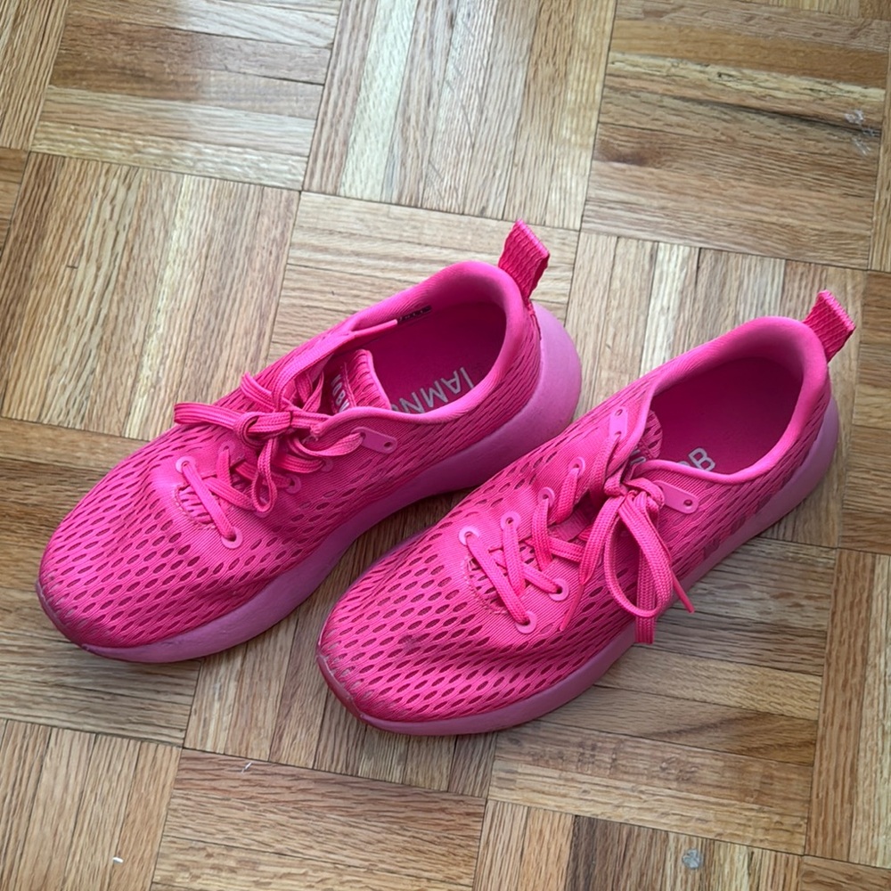 Hot Pink NOBULLs